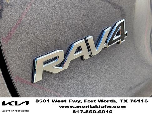 Used 2025 Toyota RAV4 LE AWD/4WD image 11