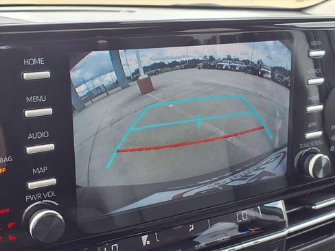 Certified 2024 Toyota Sienna XLE image 4