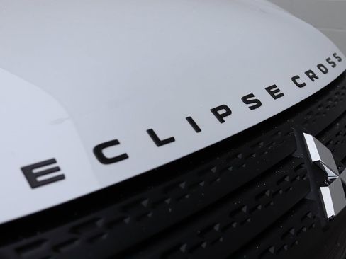 Used 2023 Mitsubishi Eclipse Cross ES image 33