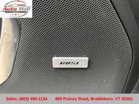 Used 2023 Chevrolet Tahoe Z71 w/ Luxury Package AWD/4WD image 32