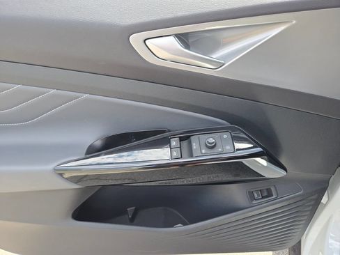 Certified 2023 Volkswagen ID.4 Pro S Plus AWD/4WD image 17