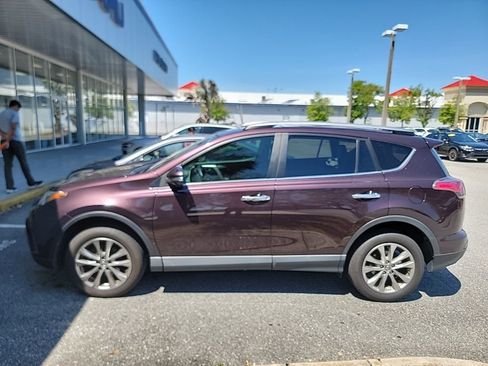 Used 2017 Toyota RAV4 Limited FWD image 7