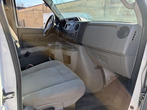 Used 2013 Ford E-250 and Econoline 250 w/ Commercial Cargo Van Pkg image 8