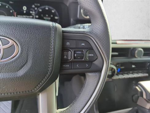 New 2025 Toyota 4Runner Limited image 18