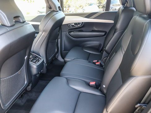Used 2023 Volvo XC90 B5 Core w/ Protection Package Premier AWD/4WD image 19