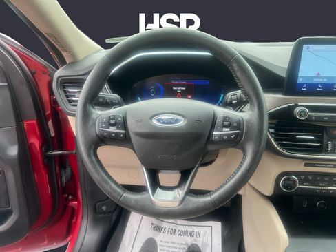 Used 2020 Ford Escape Titanium w/ Titanium Premium Package 2.0 AWD/4WD image 12