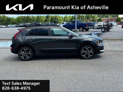 New 2025 Kia Niro EX Touring image 6