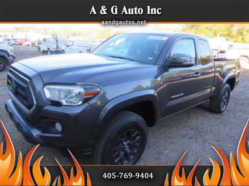 Used 2023 Toyota Tacoma SR5 w/ Technology Package AWD/4WD image 1