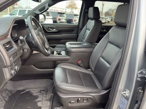 Used 2024 Chevrolet Tahoe Z71 w/ Luxury Package image 11