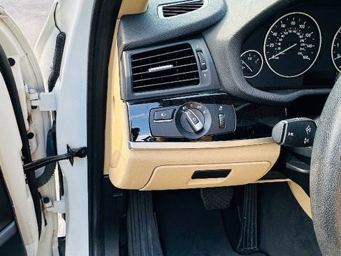 Used 2017 BMW X3 sDrive28i image 23