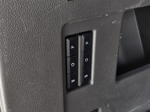 Used 2020 Ford Expedition XLT w/ Equipment Group 201A RWD image 10
