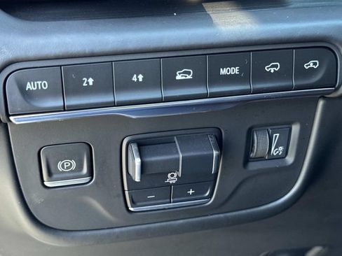 Certified 2022 Cadillac Escalade Sport Platinum AWD/4WD image 32