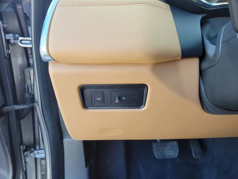 Used 2022 Jaguar F-PACE S AWD/4WD image 27