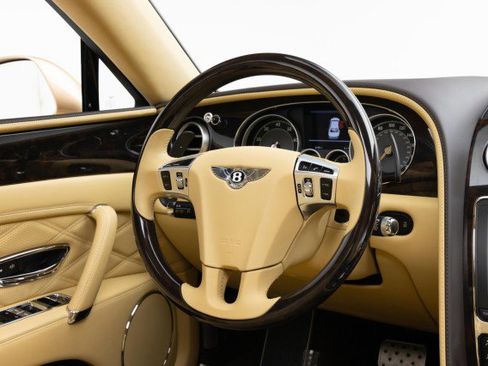 Used 2015 Bentley Flying Spur W12 image 10