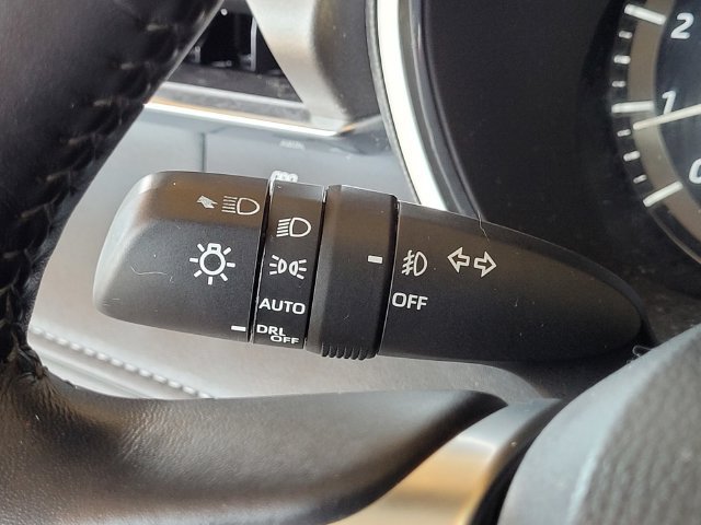 Certified 2021 Toyota Highlander Limited AWD/4WD image 32