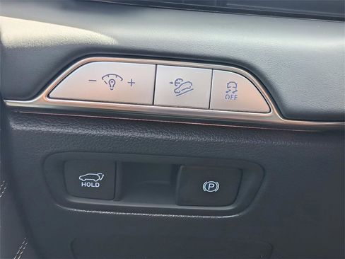 Used 2025 Genesis GV80 2.5T image 23