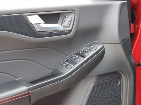 Certified 2025 Ford Escape ST-Line image 22