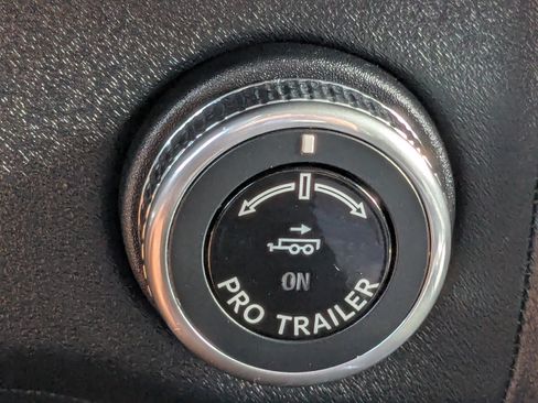 Used 2025 Lincoln Navigator Reserve AWD/4WD image 30
