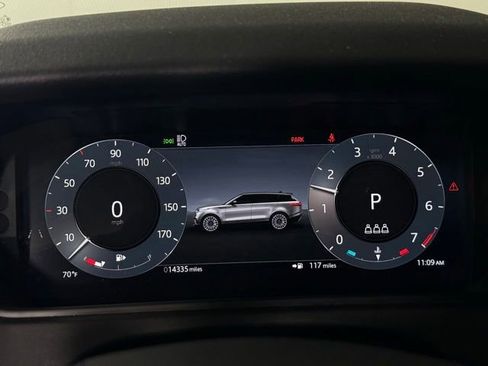 Used 2025 Land Rover Range Rover Velar Dynamic SE AWD/4WD image 19