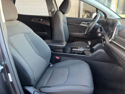 Used 2023 Kia Sportage LX image 33