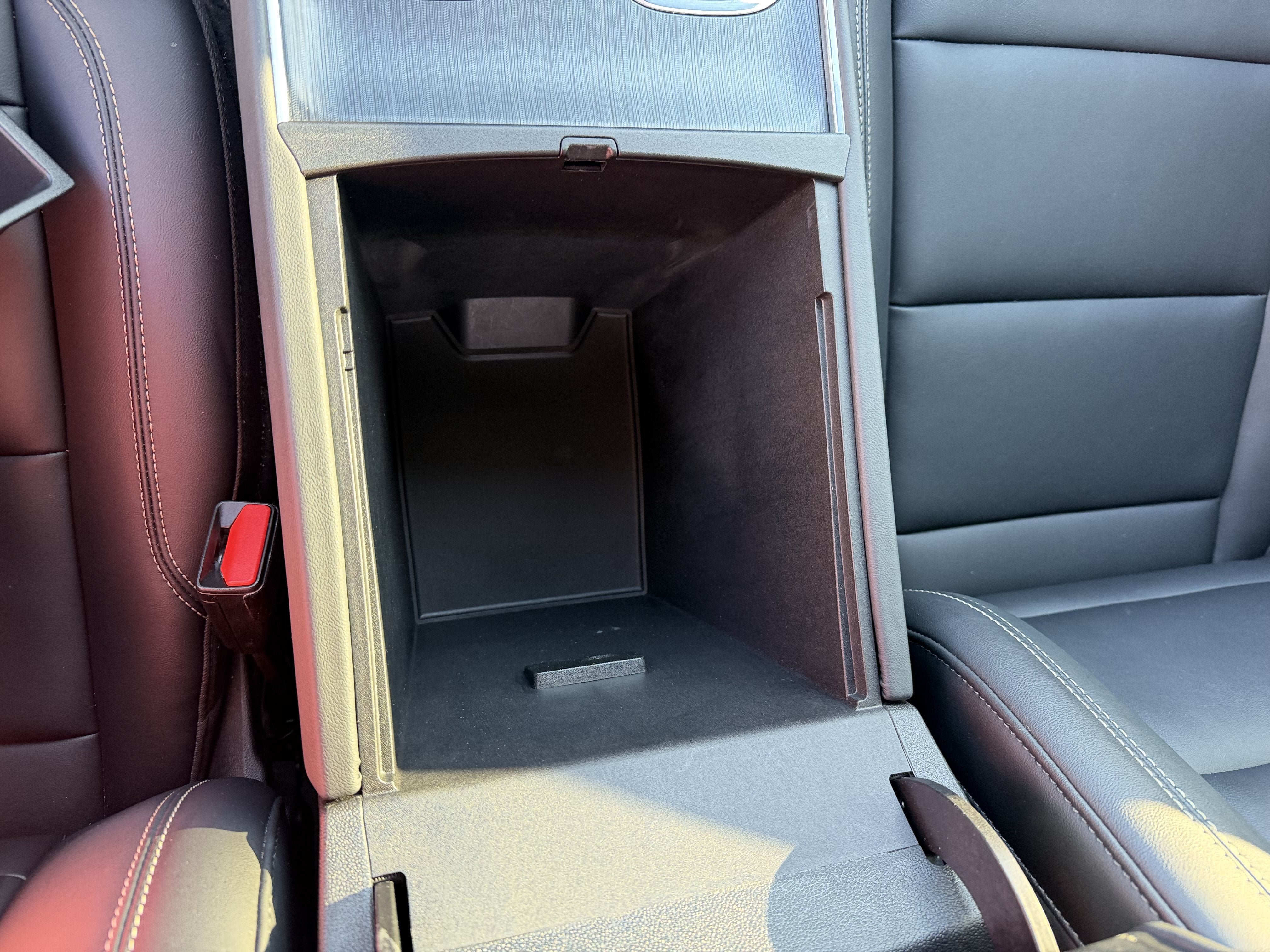 Used 2024 GMC Acadia Elevation FWD image 33