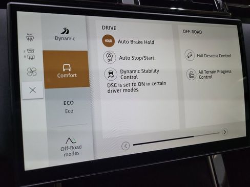 New 2026 Land Rover Range Rover Velar Dynamic SE AWD/4WD image 34