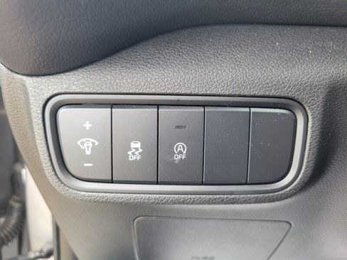 Used 2023 Kia Soul LX w/ LX Technology Package FWD image 14