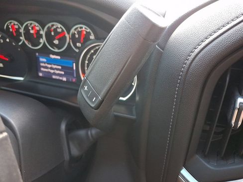 Used 2021 Chevrolet Silverado 1500 LT Trail Boss w/ Convenience Package II AWD/4WD image 15