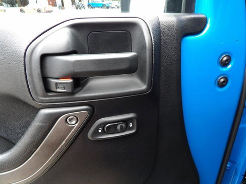 Used 2012 Jeep Wrangler Sport image 9