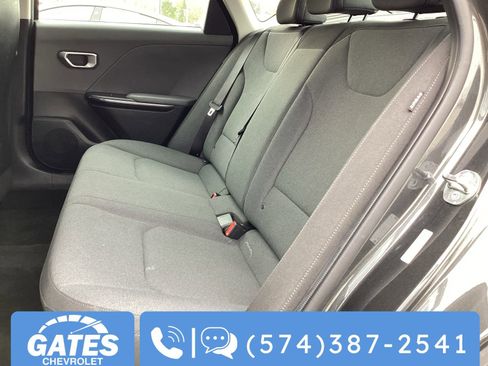 Used 2025 Kia K4 FWD image 12