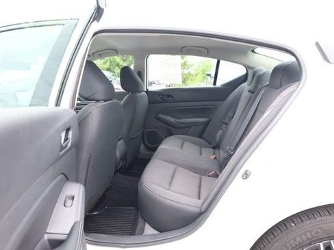 Certified 2025 Nissan Altima 2.5 SV FWD image 19