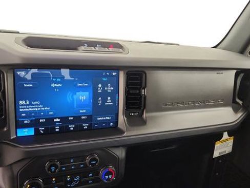 New 2025 Ford Bronco 4-Door image 15