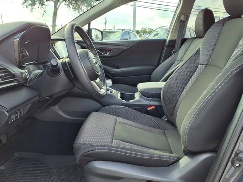 Certified 2025 Subaru Outback Premium w/ Popular Package #1A image 3