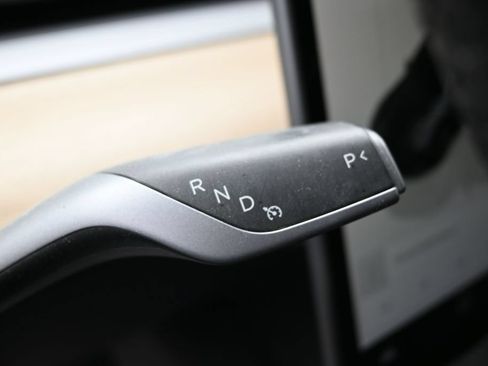 Used 2023 Tesla Model 3 Standard Range RWD image 21