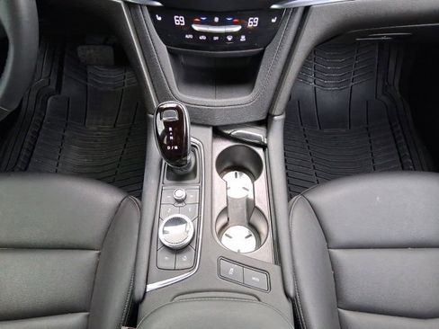 Used 2024 Cadillac XT5 Luxury w/ LPO, Floor Liner Package image 11