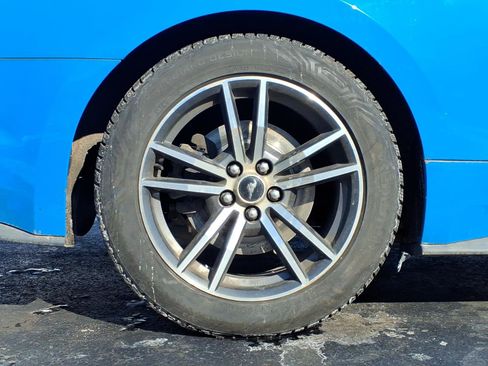 Used 2017 Ford Mustang Premium image 9