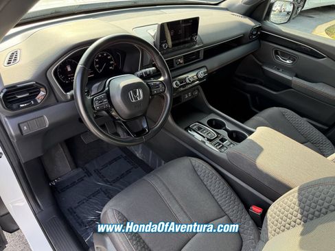 Certified 2023 Honda Pilot Sport image 23