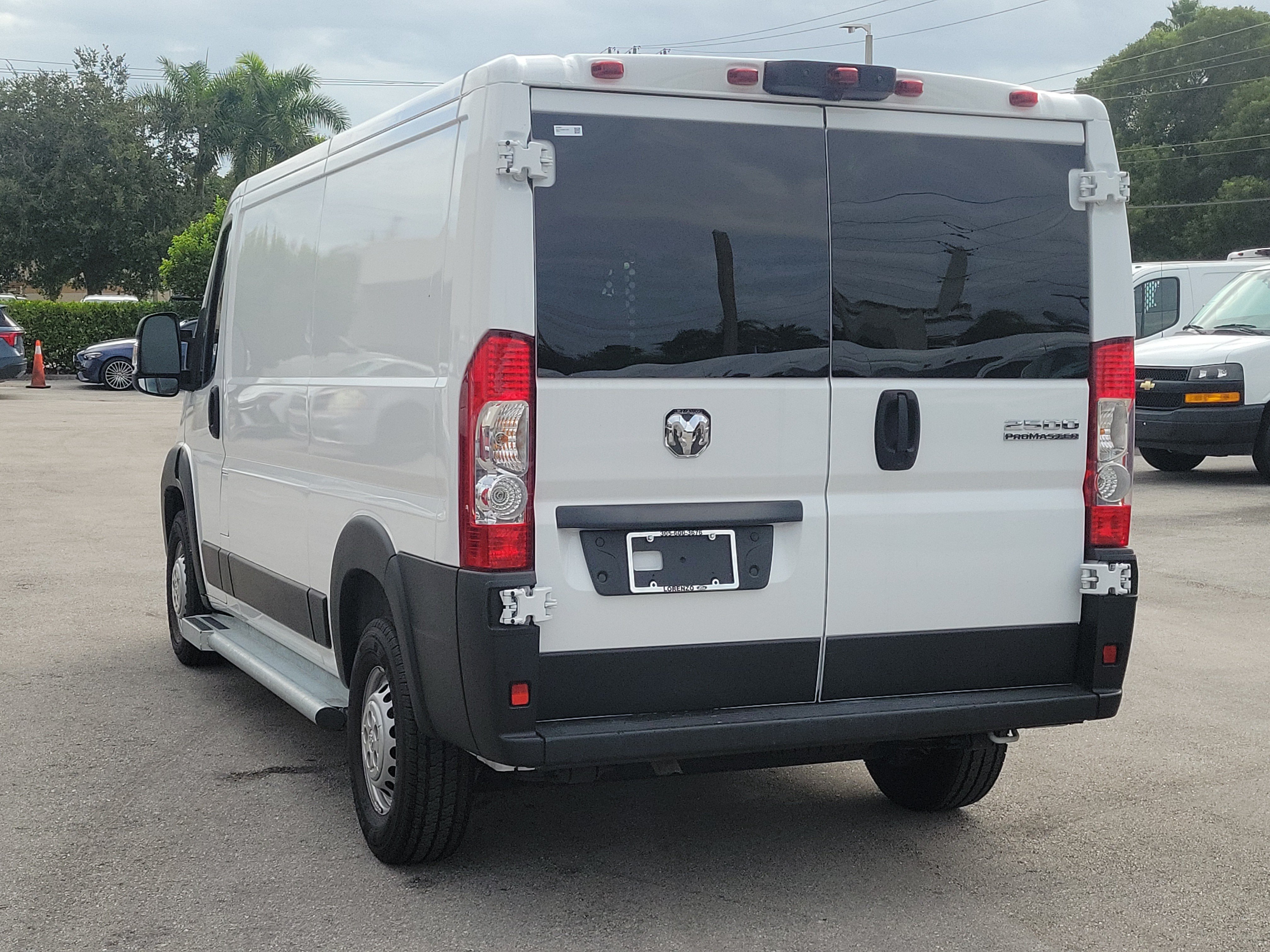 Used 2025 RAM ProMaster 2500 w/ U-Haul Equipment Group FWD image 7