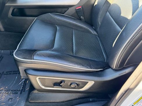 Used 2024 RAM 1500 Laramie image 18