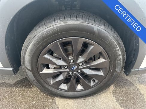 Certified 2025 Subaru Outback Onyx Edition AWD/4WD image 38