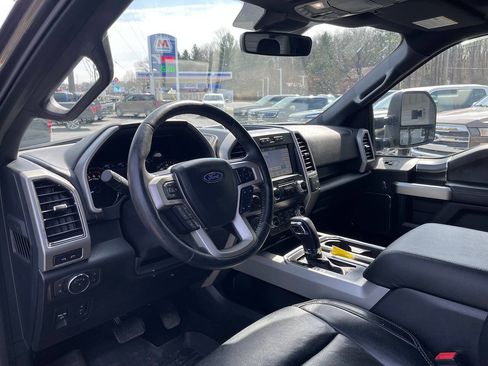 Used 2019 Ford F150 Lariat w/ Equipment Group 502A Luxury image 18