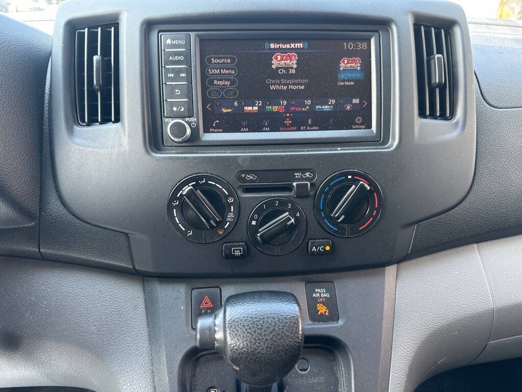 Used 2020 Nissan NV200 SV w/ Sliding Glass Door Package FWD image 10