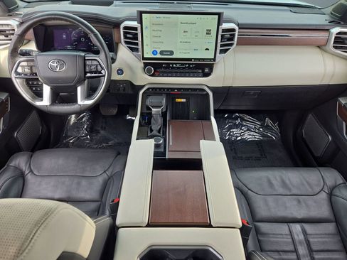 Used 2024 Toyota Sequoia Capstone image 13