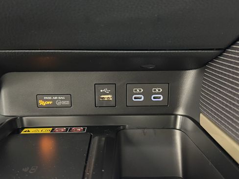 New 2026 Toyota Camry SE FWD image 3
