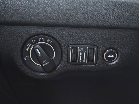 Used 2023 Chrysler 300 S image 24