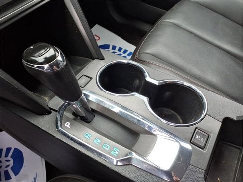 Used 2016 Chevrolet Equinox LTZ w/ Enhanced Convenience Package image 21