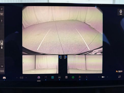 Used 2023 Tesla Model X image 27