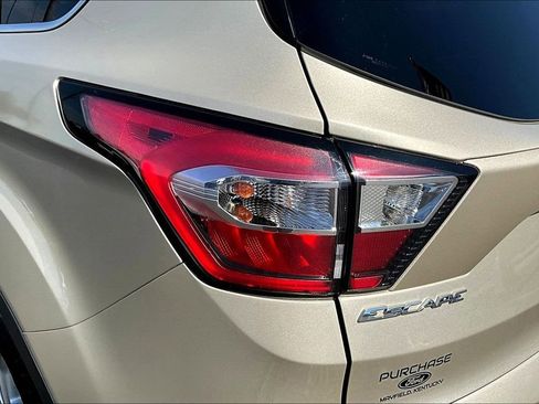 Used 2018 Ford Escape SEL image 25