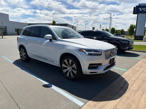 Used 2024 Volvo XC90 T8 Ultimate w/ Protection Package Premier AWD/4WD image 8