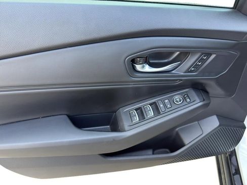 Used 2023 Honda Accord EX-L image 8